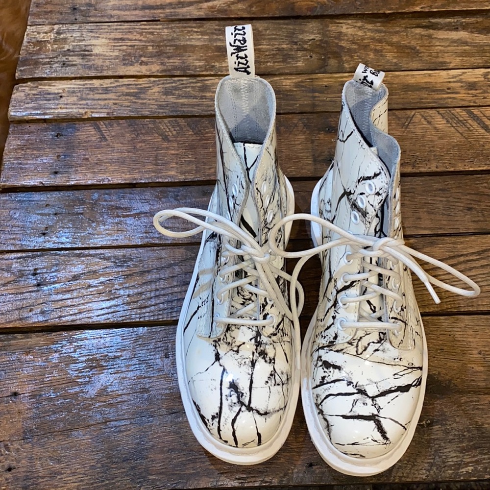 Dr. Martens marbled white and black boots (Pascal)